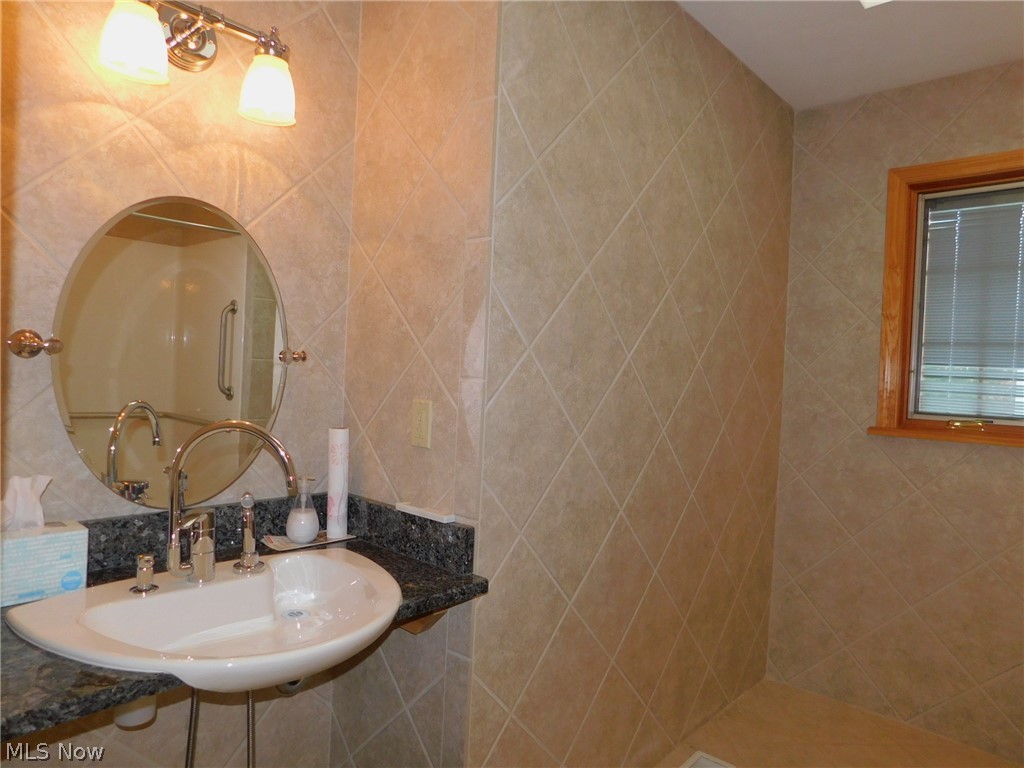30525 Ridge Road Wickliffe, OH 44092 - Photo 14 of 32 Gallery Image 14