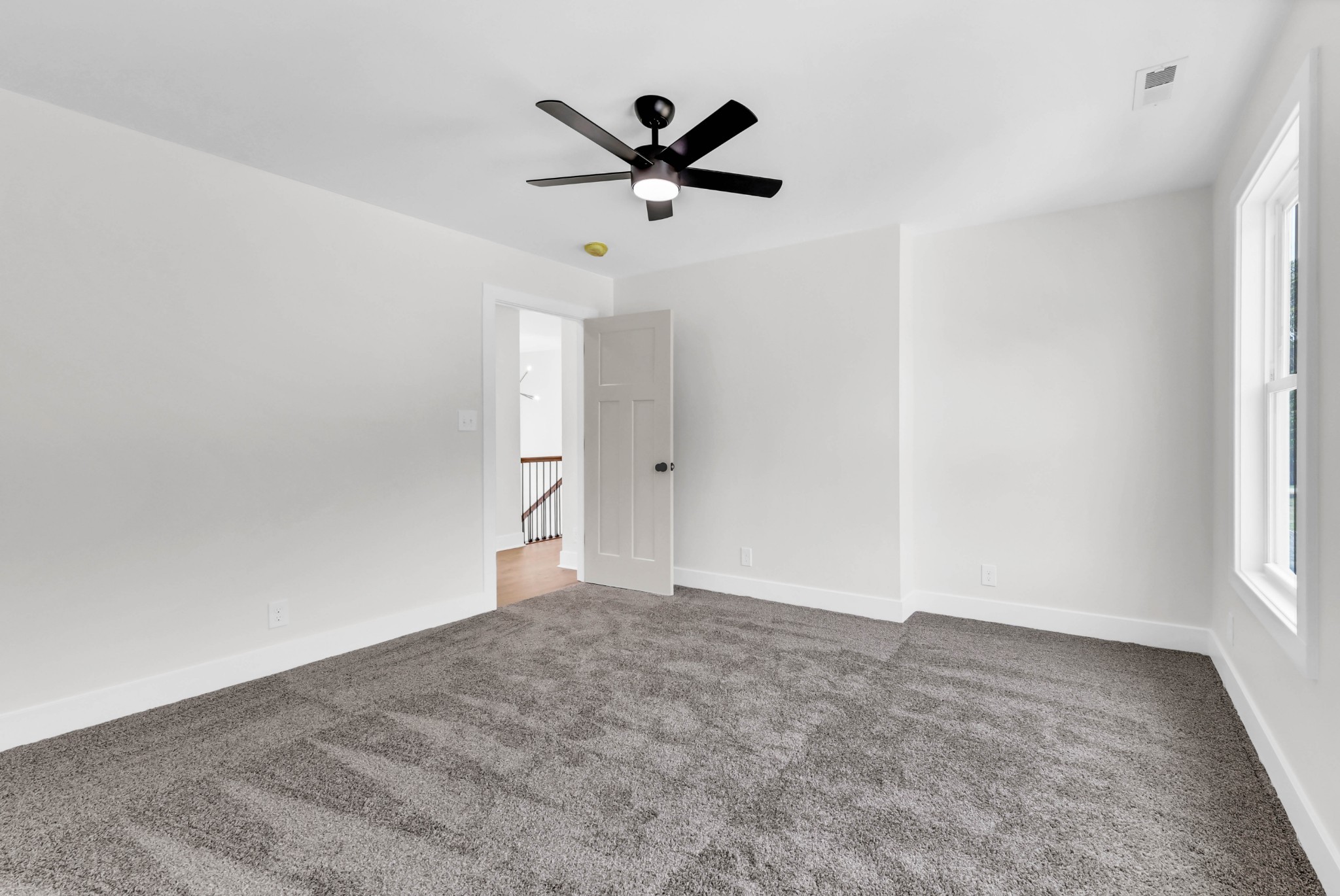 5590 Chambers Road Cumberland Furnace, TN 37051 - Photo 34 of 47 a view of empty room with ceiling fan