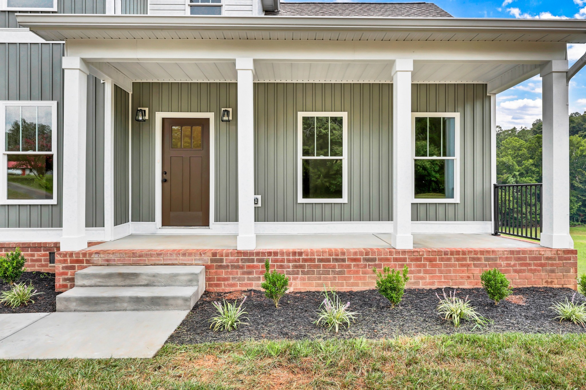 5590 Chambers Road Cumberland Furnace, TN 37051 - Photo 5 of 47 a front view of a house