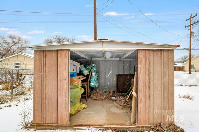 $217,500 | 419 Van Buren Street, Twin Falls, ID 83301