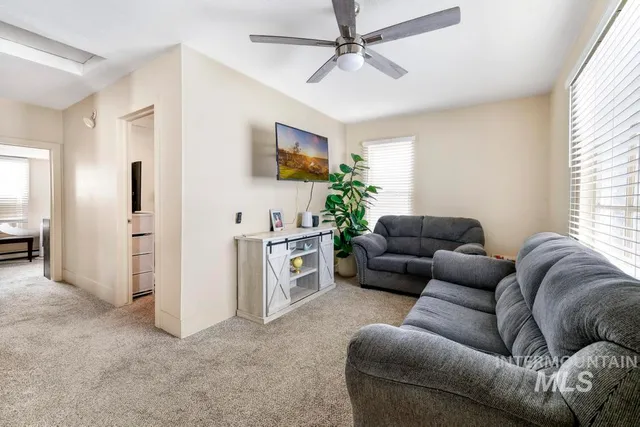 $217,500 | 419 Van Buren Street, Twin Falls, ID 83301