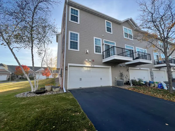 $2,845 | 10113 Indigo Drive, Eden Prairie, MN 55347
