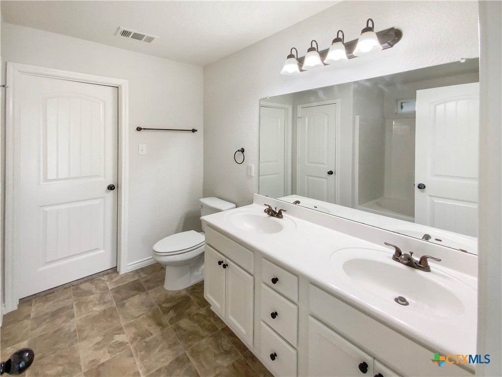 6830 Ambrose Circle Temple, TX 76502 - Photo 7 of 17