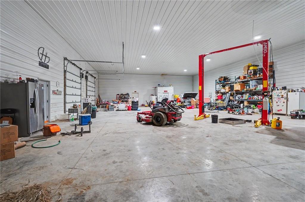 2216 Eisenhower Road Ottawa, KS 66067 - Photo 30 of 54