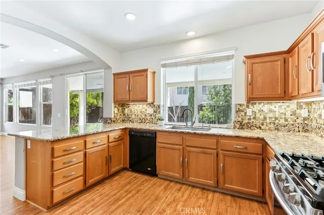 $784,000 | 27220 Sterling Grove Lane, Canyon Country, CA 91387