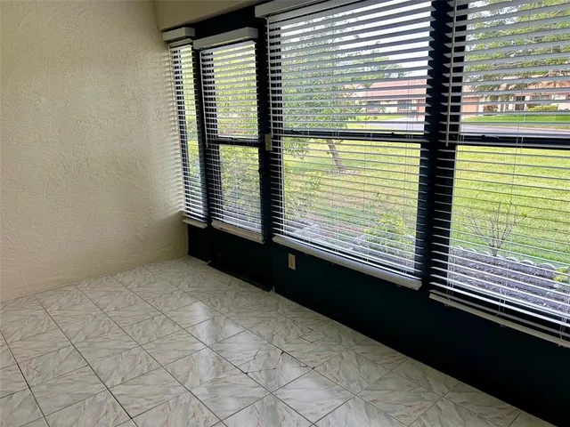 $189,000 | 2567 Oakleaf Lane, Unit 41B, Clearwater, FL 33763