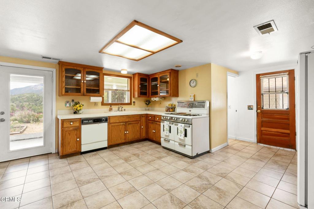 587 North Rice Road Ojai, CA 93023 - Photo 16 of 47