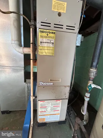 $89,000 | 2 Evergreen Terrace, Cumberland, MD 21502