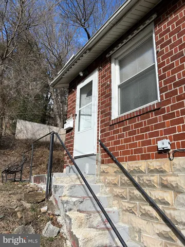 $89,000 | 2 Evergreen Terrace, Cumberland, MD 21502