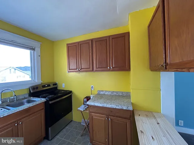 $89,000 | 2 Evergreen Terrace, Cumberland, MD 21502