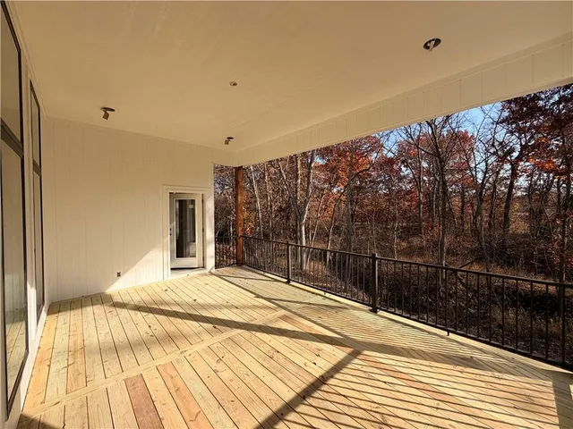 $569,999 | 305 Oak Street, Lone Jack, MO 64070