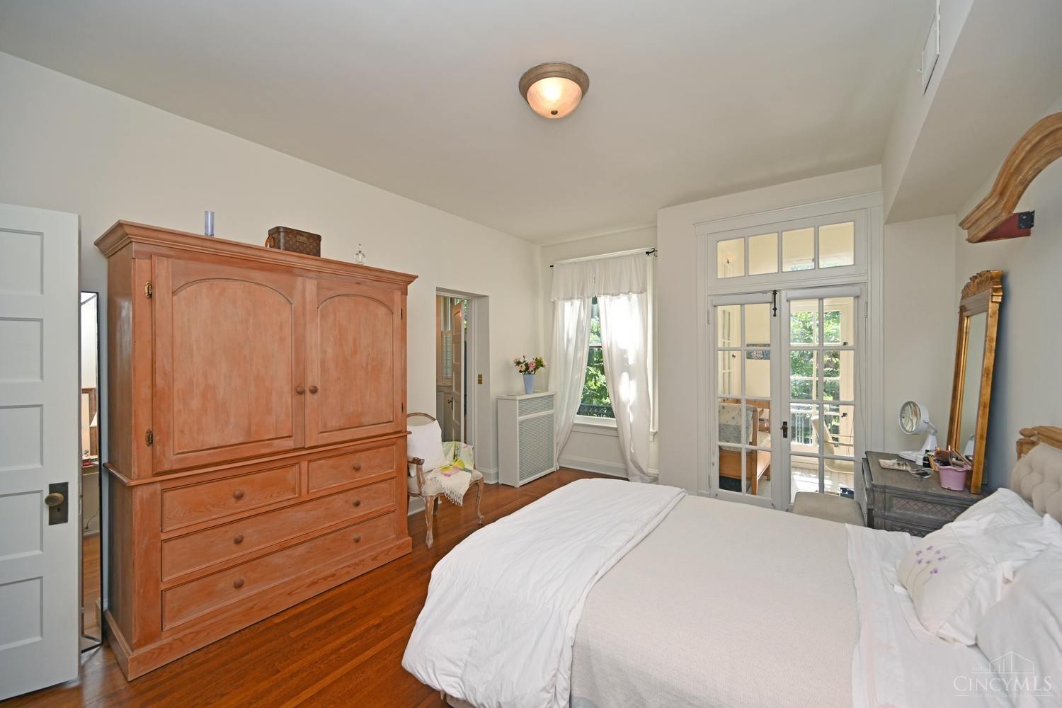 2136 Madison Road, Unit D Cincinnati, OH 45208 - Photo 25 of 34