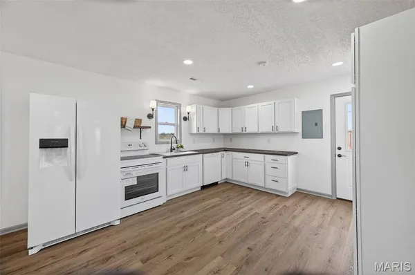 $165,500 | 103 South Main Street, Conway, MO 65632