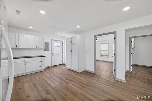 $165,500 | 103 South Main Street, Conway, MO 65632