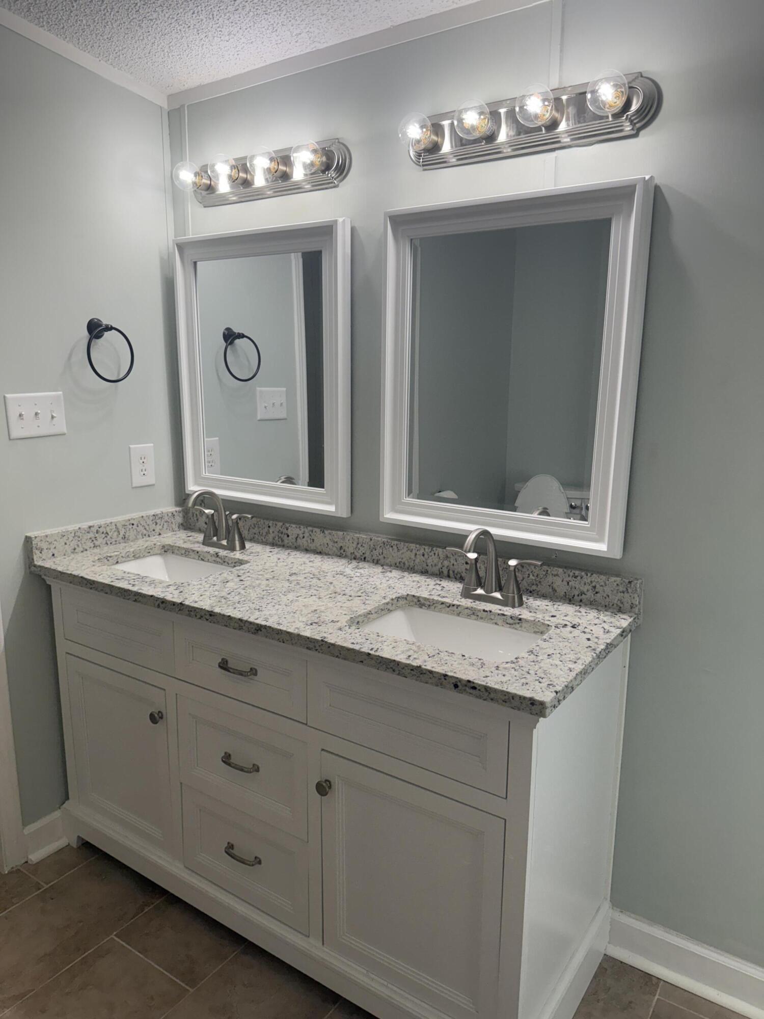 713 Broughton Road Moncks Corner, SC 29461 - Photo 4 of 10 Master Bath