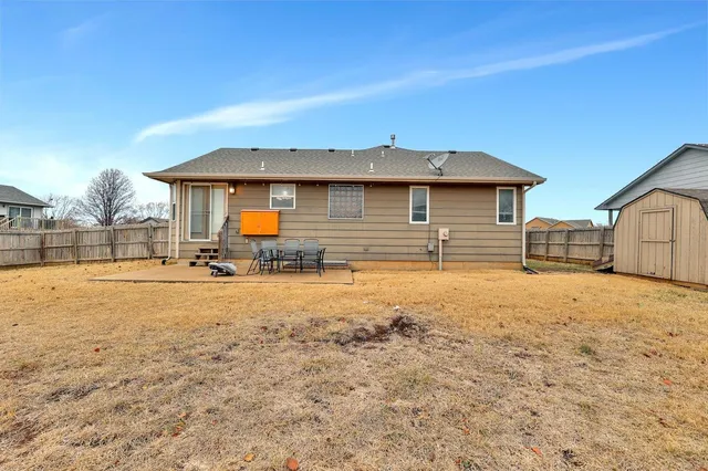 $230,000 | 2804 Rushwood Drive, Augusta, KS 67010