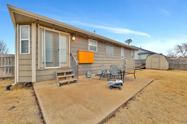 $230,000 | 2804 Rushwood Drive, Augusta, KS 67010