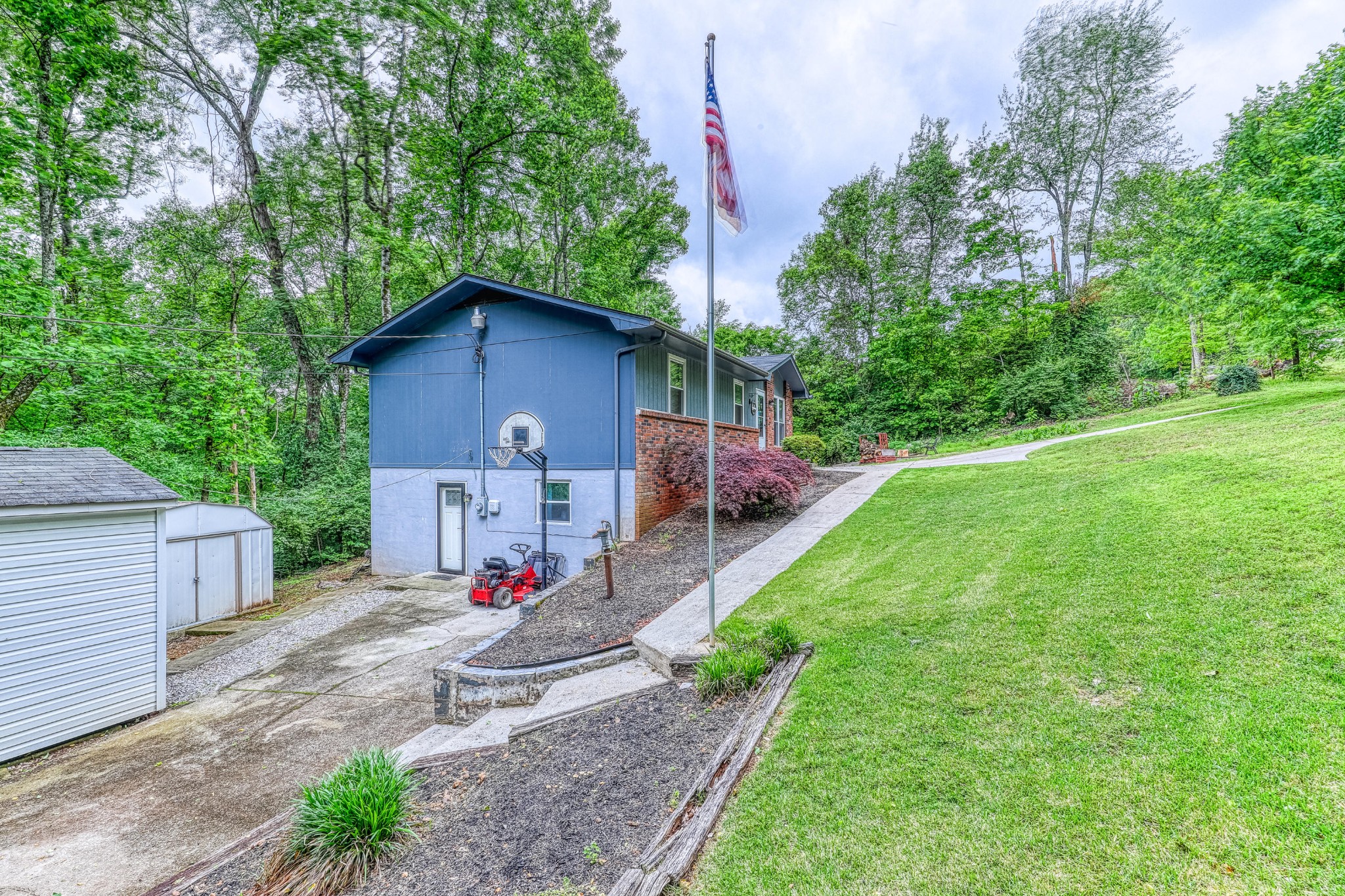 829 Lester Road Knoxville, TN 37920 - Photo 3 of 34 Gallery Image 3