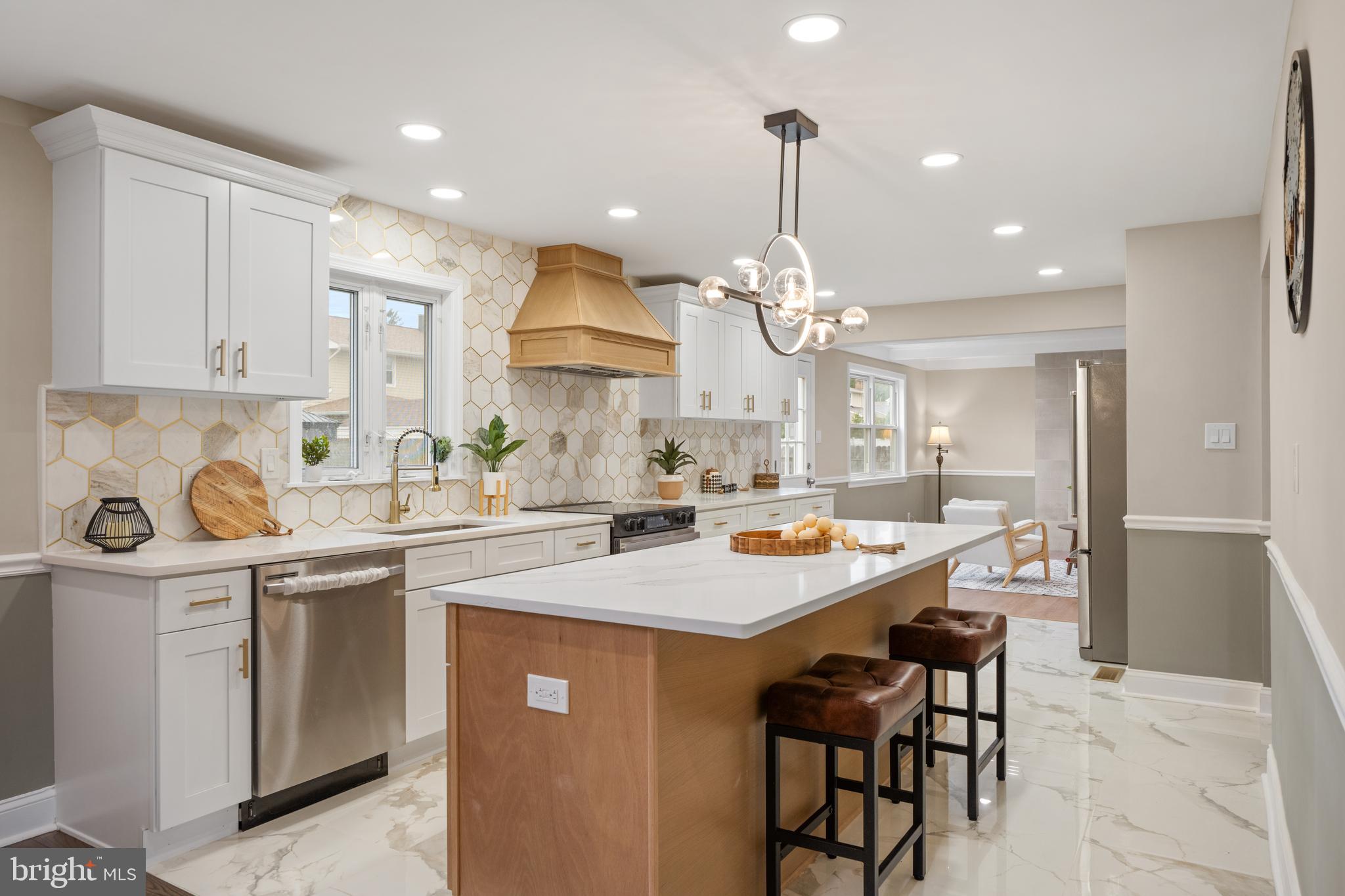 14 Stonebridge Road Cherry Hill, NJ 08003 - Photo 8 of 38