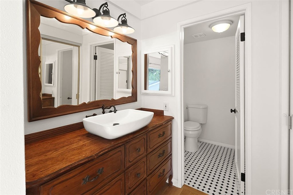 18901 Braemore Road Porter Ranch, CA 91326 - Photo 16 of 19