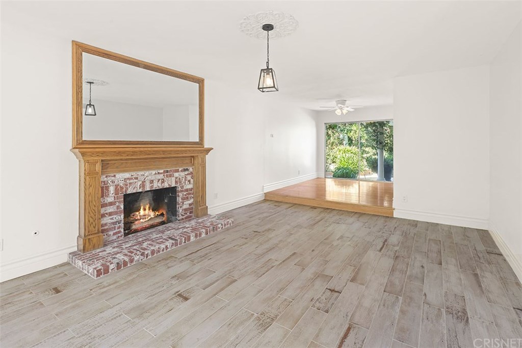 18901 Braemore Road Porter Ranch, CA 91326 - Photo 6 of 19