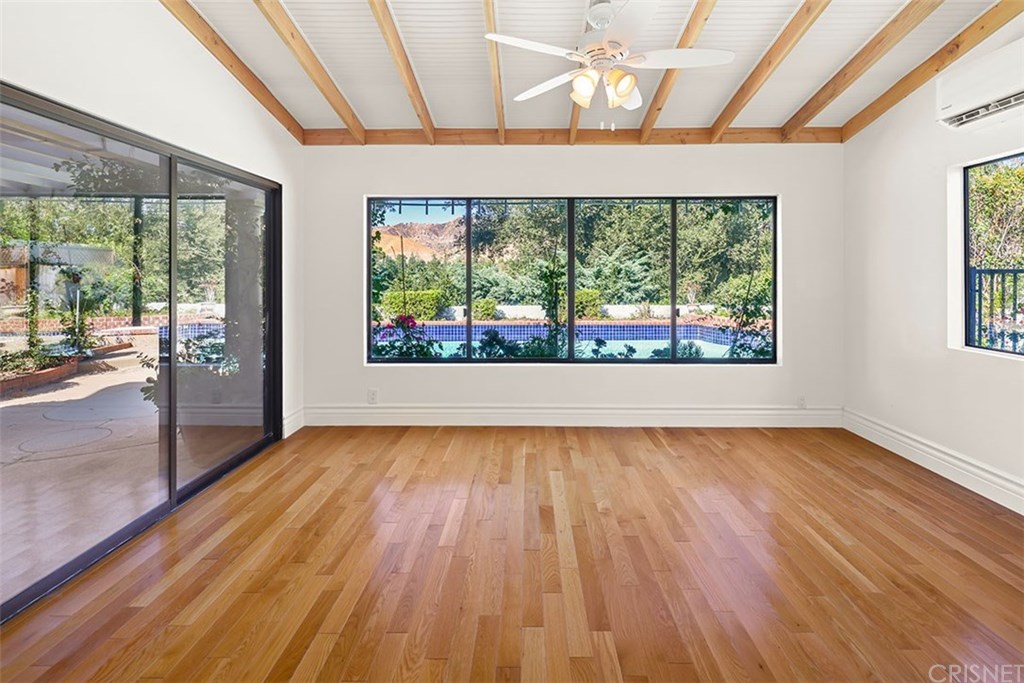 18901 Braemore Road Porter Ranch, CA 91326 - Photo 10 of 19