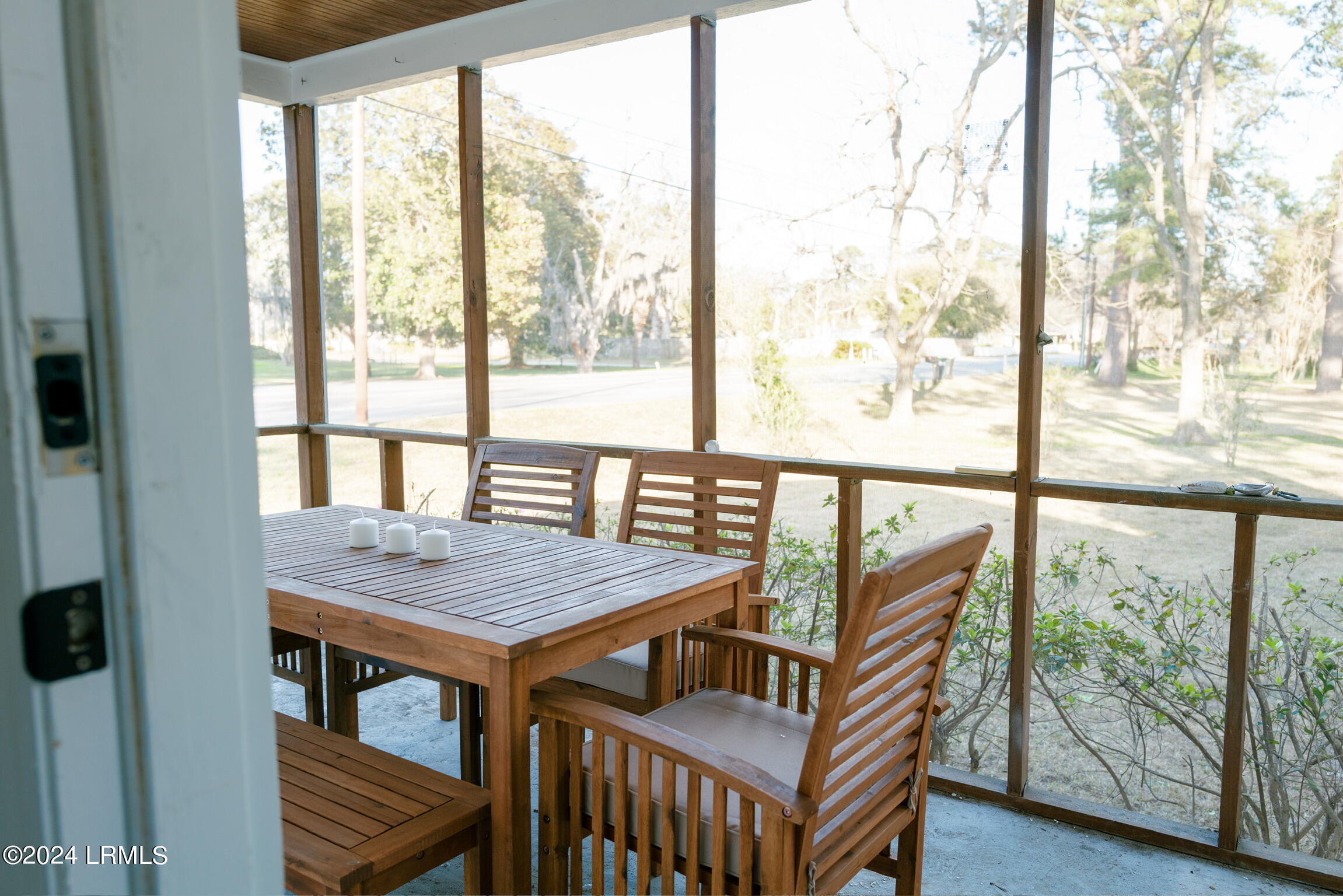 2408 Mossy Oaks Road Beaufort, SC 29902 - Photo 7 of 36 IMG_1649