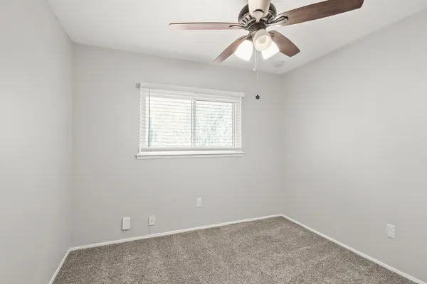 $268,500 | 35 North Wavy Oak Circle, The Woodlands, TX 77381