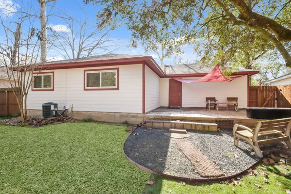 $268,500 | 35 North Wavy Oak Circle, The Woodlands, TX 77381