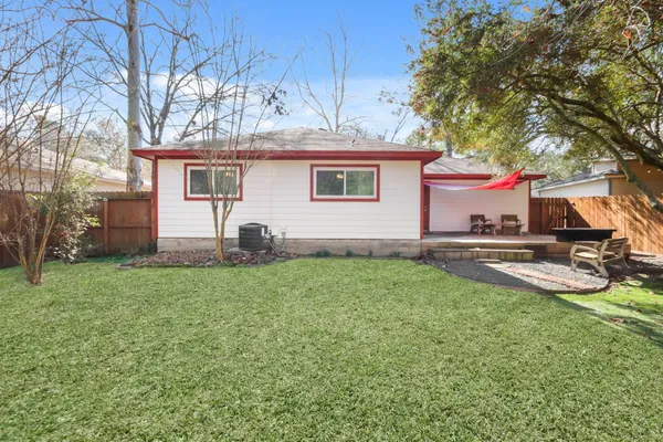 $268,500 | 35 North Wavy Oak Circle, The Woodlands, TX 77381