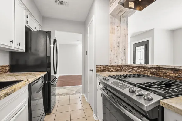 $268,500 | 35 North Wavy Oak Circle, The Woodlands, TX 77381