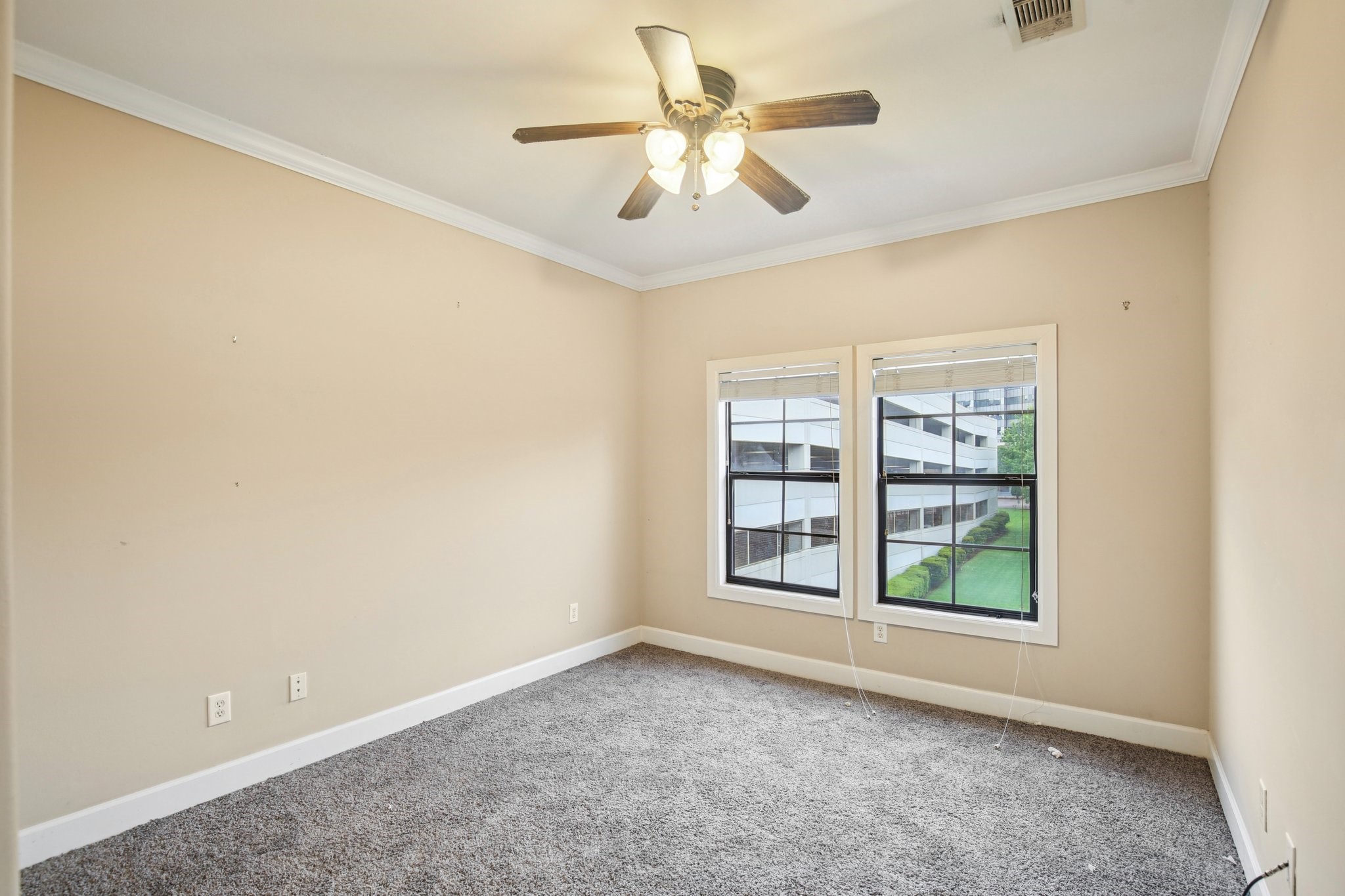 3930 Feagan Street Houston, TX 77007 - Photo 18 of 28