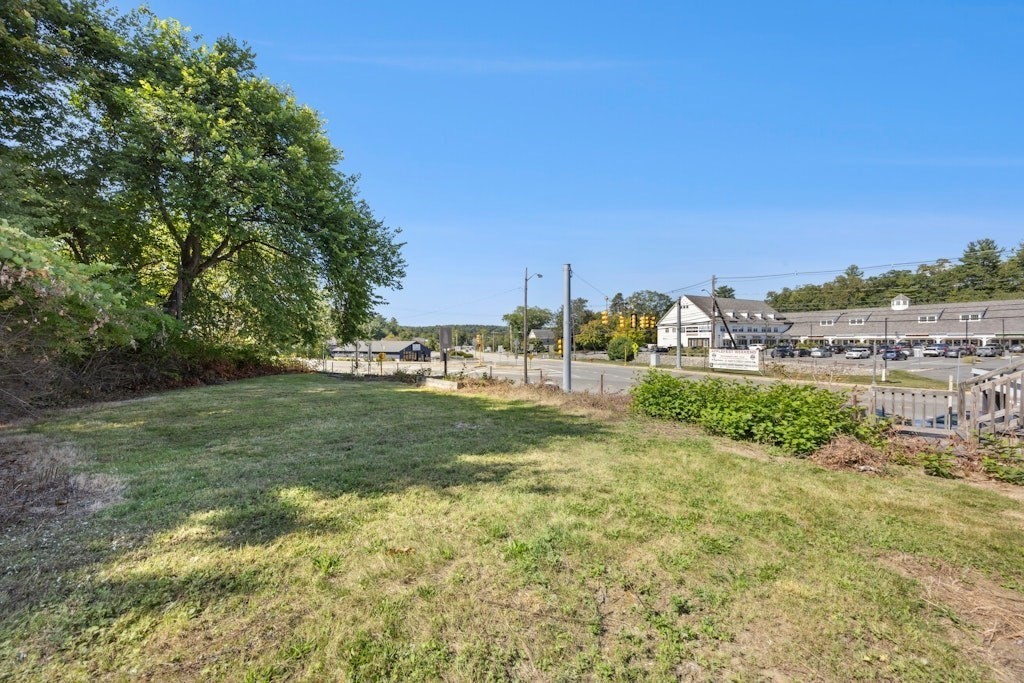 281 C King, Unit C Northborough, MA 01532 - Photo 19 of 19 a view of a garden with houses