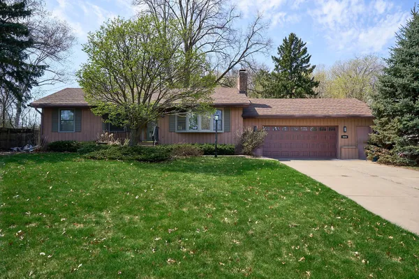 $429,900 | 5505 Cottage Avenue, St. Paul, MN 55110