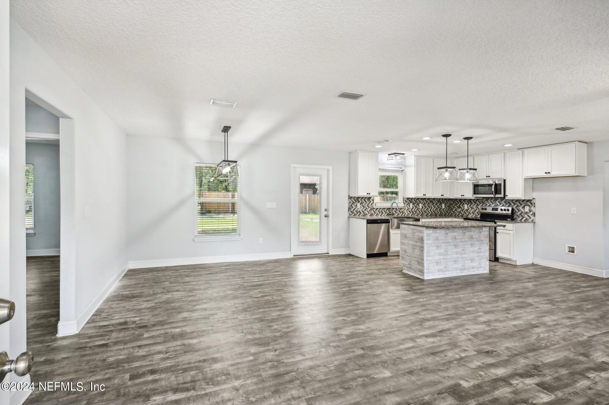 4517 Racoon Run Middleburg, FL 32068 - Photo 11 of 49 Racoon Run-011