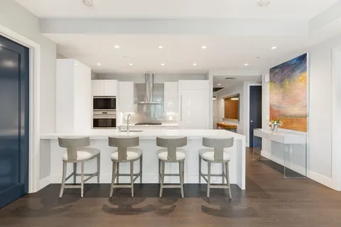 $3,595,000 | 50 Liberty Drive, Unit 7L, Boston, MA 02210