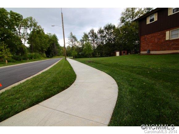 200 Fisher Road Brevard, NC 28712 - Photo 23 of 24 Gallery Image 23