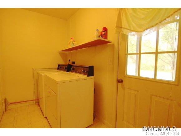 200 Fisher Road Brevard, NC 28712 - Photo 10 of 24 Gallery Image 10