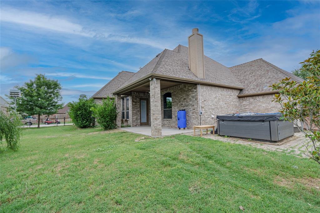 123 Vista Drive Decatur, TX 76234 - Photo 4 of 36