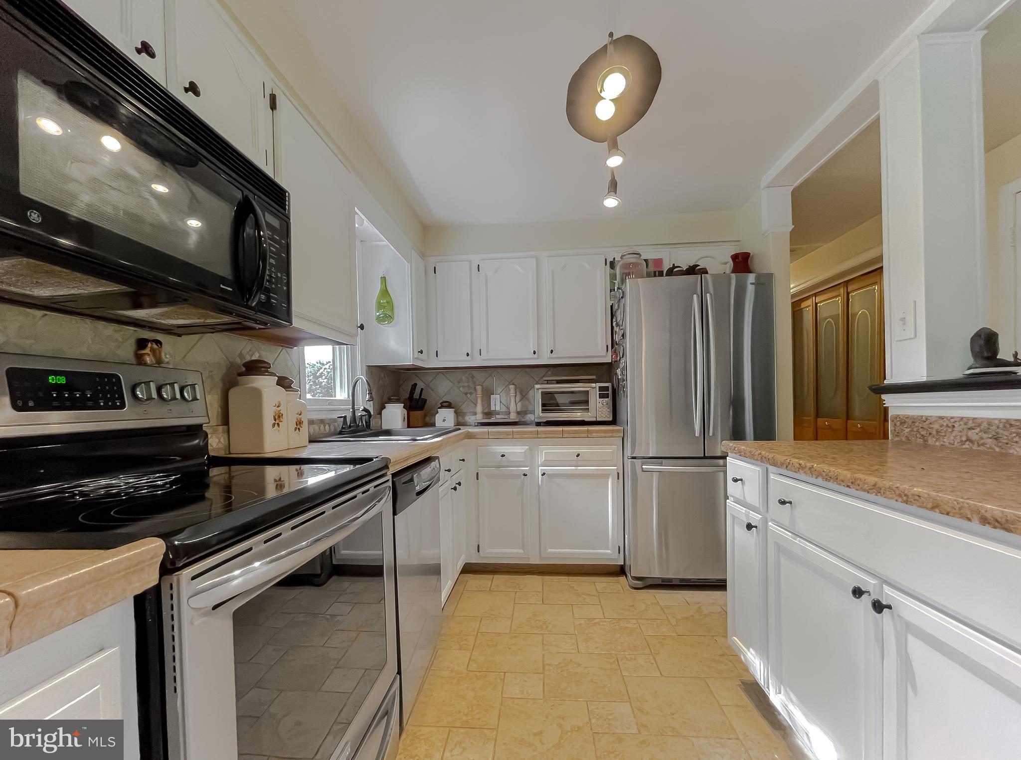 1090 Coster Road Lusby, MD 20657 - Photo 15 of 56