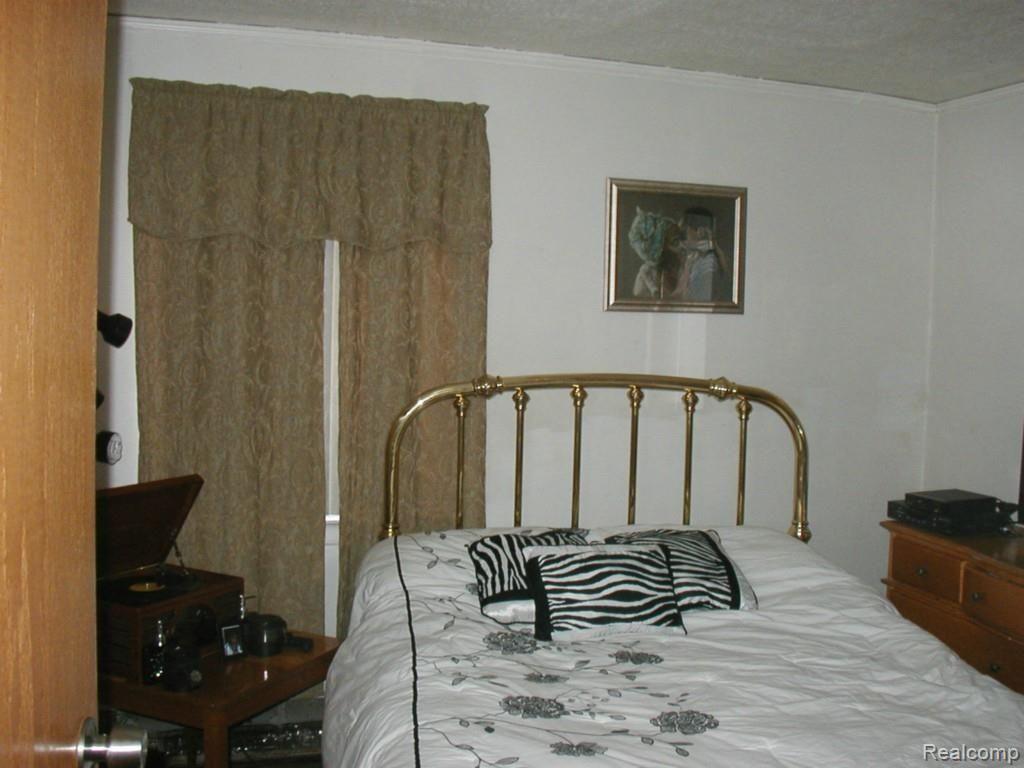 8037 Rolyat Street Detroit, MI 48234 - Photo 9 of 16 Bedroom 2.jpg