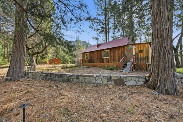 $225,000 | 38 Valhalla Road, Sierra City, CA 96125