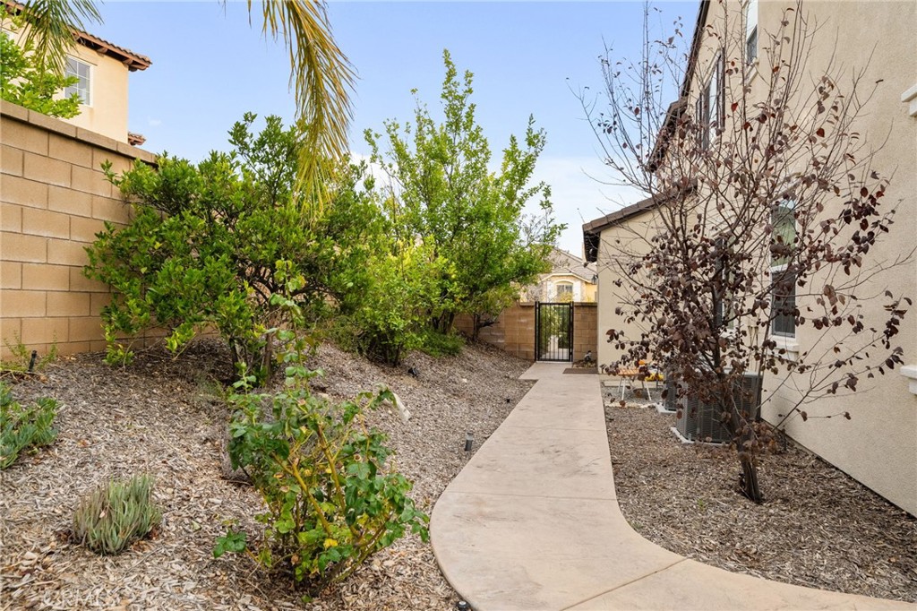 5156 Tahoe Place Rancho Cucamonga, CA 91739 - Photo 38 of 49 a view of a garden with pathway