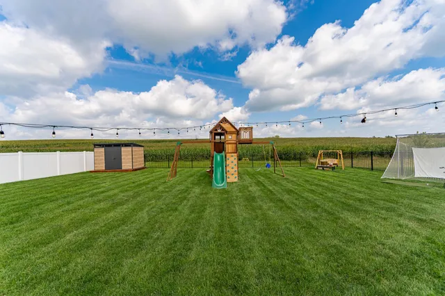 $449,990 | 2226 Marv's Lane, Stewartville, MN 55976