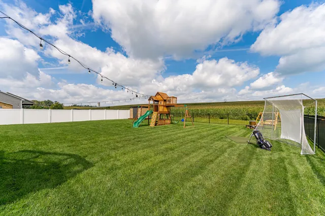 $449,990 | 2226 Marv's Lane, Stewartville, MN 55976