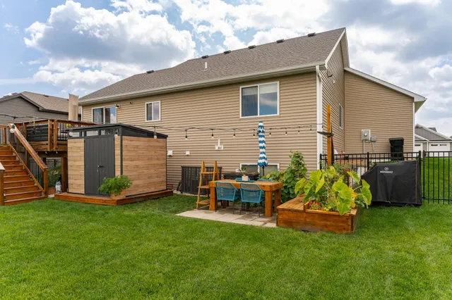 $449,990 | 2226 Marv's Lane, Stewartville, MN 55976