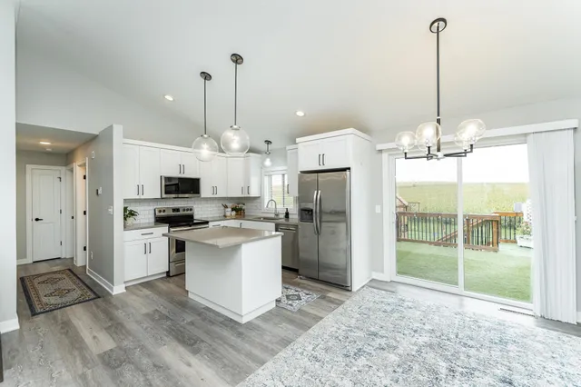 $449,990 | 2226 Marv's Lane, Stewartville, MN 55976