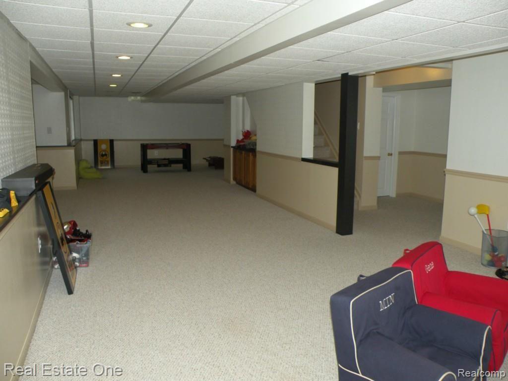 774 Loggers Circle Rochester, MI 48307 - Photo 26 of 30 DSCN0658.jpg
