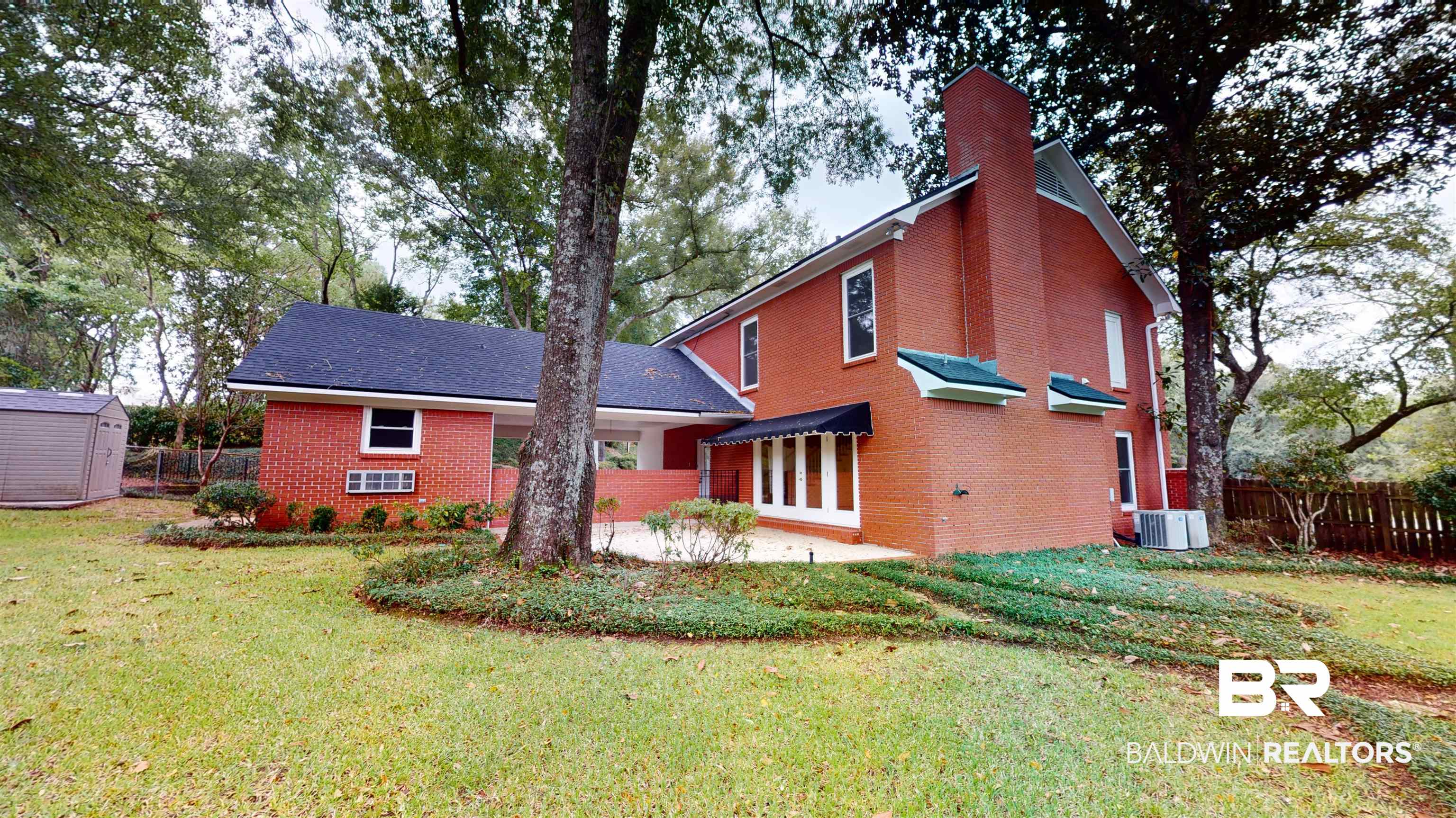 5700 North Regency Court Mobile, AL 36609 - Photo 18 of 24 Rear View