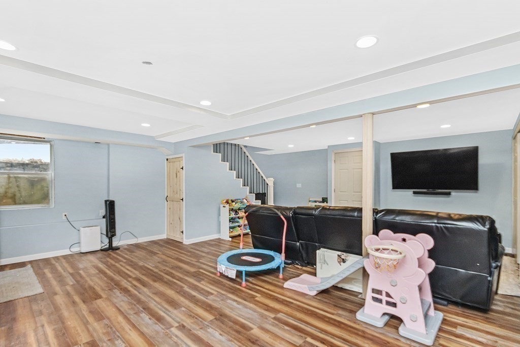 89 Leland Road Norfolk, MA 02056 - Photo 19 of 25 Gallery Image 19